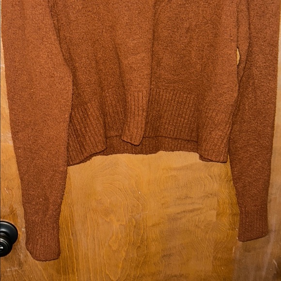 Cozy Brown Sweater - Picture 4 of 5